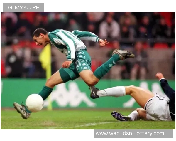 张云龙足球之路:从青涩少年到职业球员的奋斗历程与梦想追逐 张云龙足球之路:从青涩少年到职业球员的奋斗历程与梦想追逐