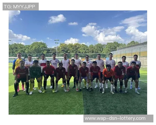 奔跑吧兄弟足球赛激情四溢团队合作展现友谊与竞技精神的完美结合