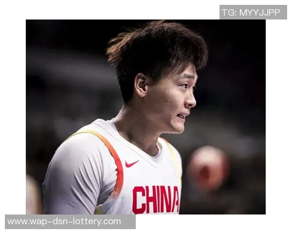 赵睿挑战极限记忆力能否准确记住所有球员的号码和位置