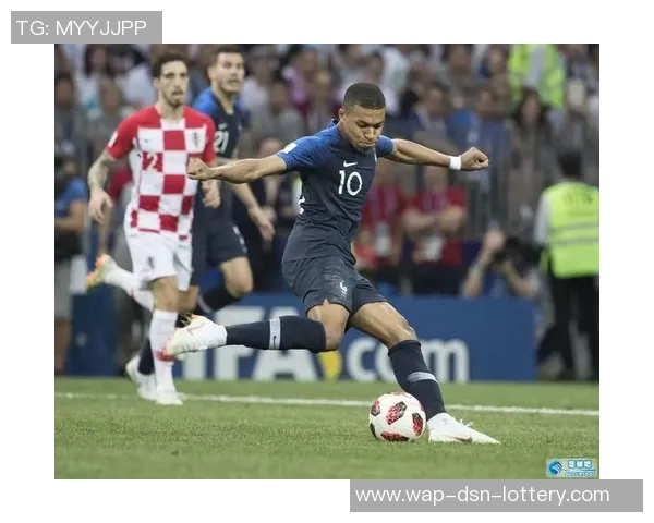 足球的魅力无处不在，天下足球带你领略全球精彩赛事与球星风采